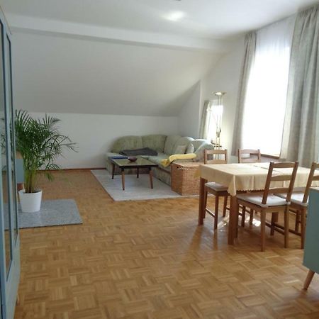 Ferienwohnung Leipzig-Südwest Exterior foto