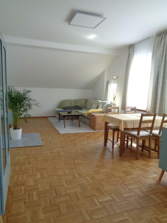 Ferienwohnung Leipzig-Südwest Exterior foto